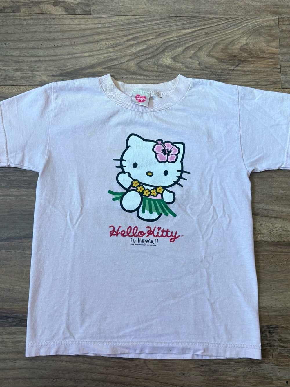 Vintage 2001 Hello kitty tee